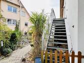 Treppe außen für das Obergeschoss - 5 Zimmer Doppelhaushälfte zum Kaufen in Bad Abbach
