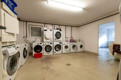 Waschkeller mit WM-Anschluss - 