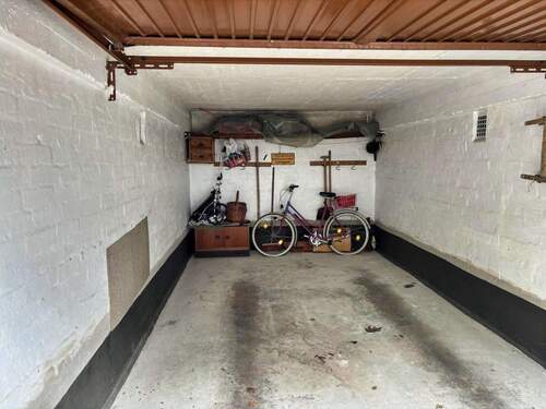 Garage - 
