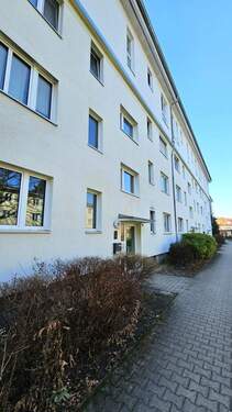 Hausansicht - 2 Zimmer Etagenwohnung in Berlin / Lichtenrade