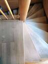 Gute Grundsubstanz - massive Eichenholztreppe.jpg - 