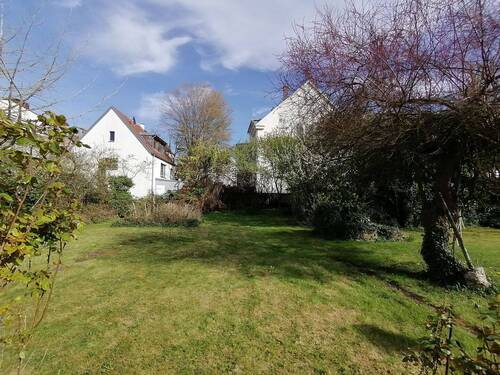 Weite Fläche im Garten.jpg - Einfamilienhaus mit 144,50 m&sup2; in Ludwigsburg zum Kaufen
