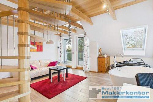 Wohn- und Essbereich 1. OG links - 