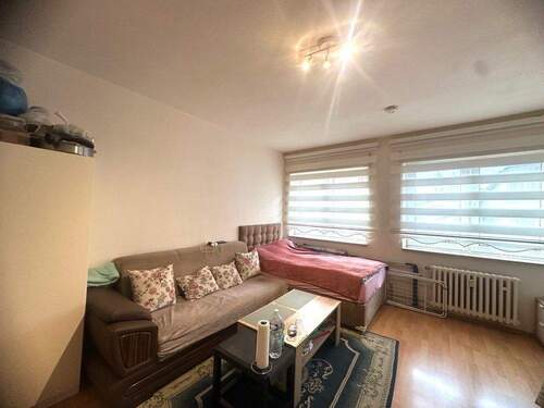 Zimmer - 1 Zimmer Etagenwohnung in Mannheim / Neckarau