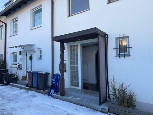 Eingangsbereich - 4 Zimmer Reihenendhaus zum Kaufen in München