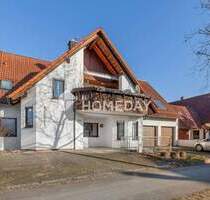 Großzügiges Wohnhaus mit Einliegerwohnung und attraktiver Einnahmeperspektive - Neunkirchen a. Brand