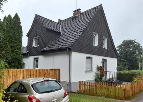 Frontansicht Haupthaus - 
