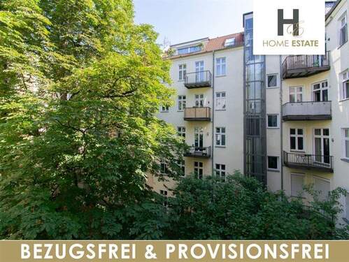 Ausblick in den Hof - 