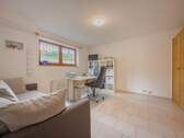16 UG Studio - 