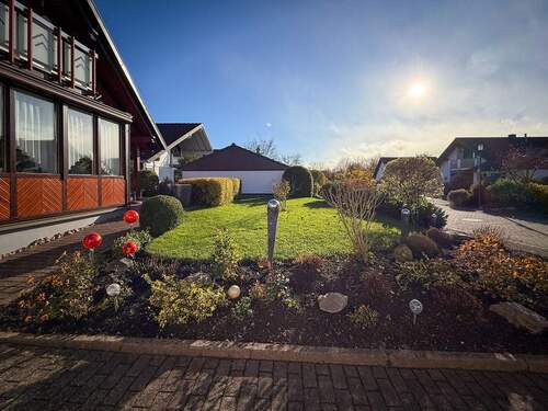 24 Vorgarten - 