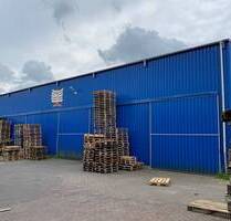 Gewerbegrundstück mit 2 Hallen nebst überdachten Freiflächen und Büros in Glückstadt zu verkaufen