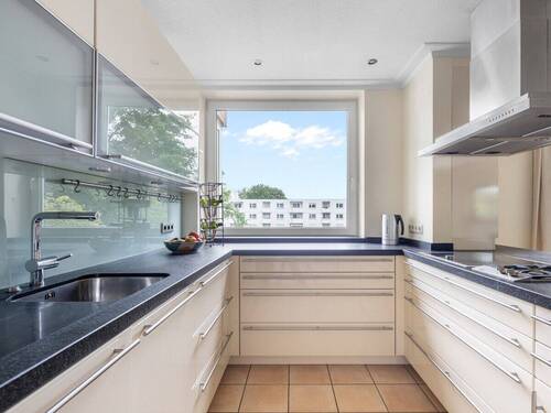 Einbauküche - Etagenwohnung mit 95,00 m&sup2; in Hannover / Anderten zum Kaufen