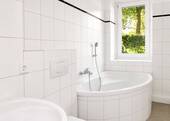Referenzfoto Bad mit Eckwanne - 