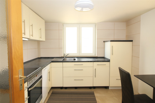 Küche KI - Doppelhaushälfte mit 180,00 m&sup2; in Mühlacker zum Kaufen