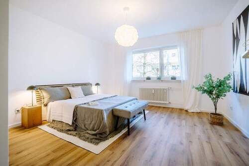 Geräumiges Schlafzimmer - 