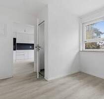 Wohnen zum Wohlfühlen - frisch sanierte 3-Zimmer-Wohnung mit Balkon & Gartenanteil - Karlsruhe/ Neureut