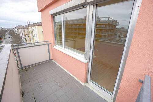 Balkon mit schönem Ausblick und einladendem Charakter - 