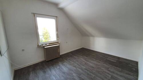 Wohnzimmer - 2 Zimmer Etagenwohnung zur Miete in Ennepetal