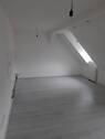 Küche mit Wohnzimmer - Sanierte Wohnung auf der Limmerstraße