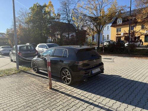 2 Kfz-Stellplätze - 