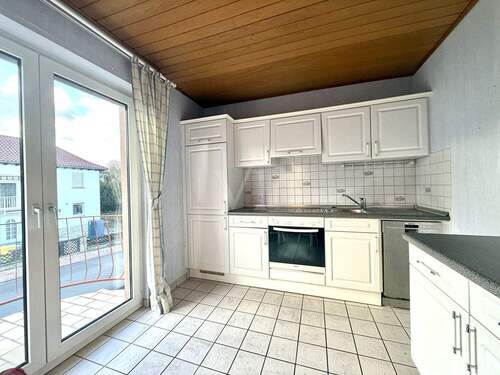 Küche OG mit Balkonzugang - 