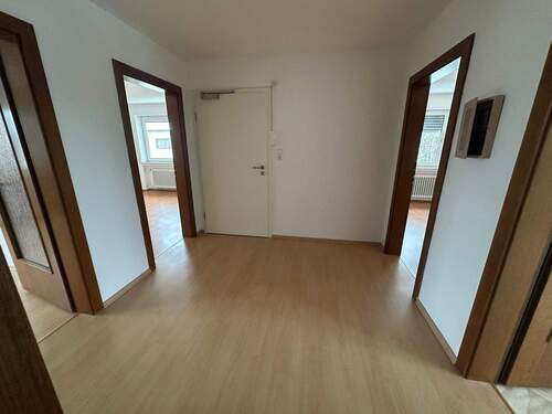 Diele - 4 Zimmer Etagenwohnung in Asbach-Bäumenheim