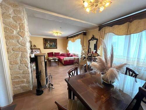 Wohn- & Essbereich - Einfamilienhaus mit 109,90 m&sup2; in Hofheim am Taunus zum Kaufen