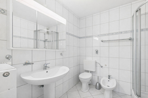 Badezimmer - Etagenwohnung mit 68,90 m&sup2; in Hagen zum Kaufen