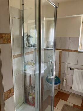 Badezimmer 1 mit Dusche - 