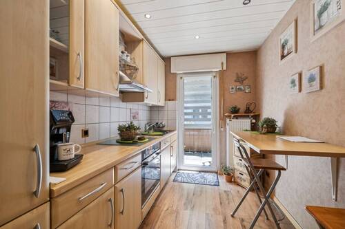 Wiesbaden Rambach Mehrfamilienhaus (12) - 