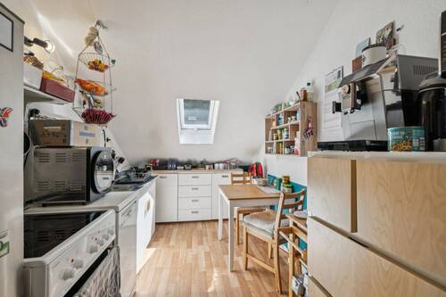 Wiesbaden Rambach Mehrfamilienhaus (4) - 