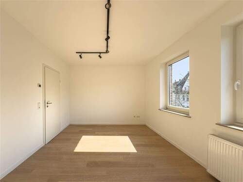 Wohnzimmer - Etagenwohnung in Neuss zum Kaufen