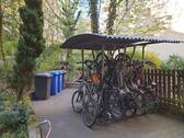 Hof Fahrradabstellplatz - 