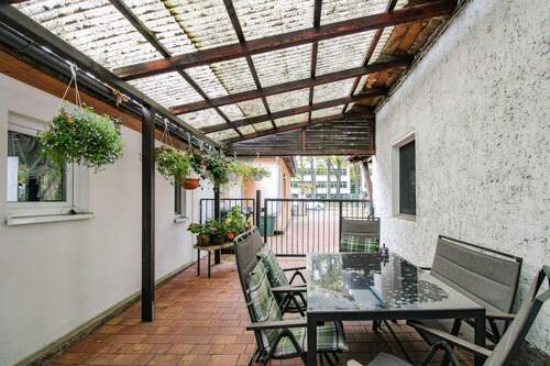 Eingangsbereich zum Kosmetikstudio u. Apartments - 