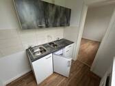 Einbauküche - 2 Zimmer Etagenwohnung zur Miete in Aschersleben