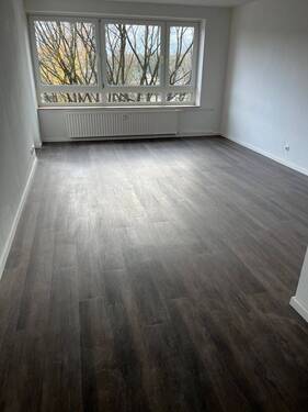 Wohnzimmer - Etagenwohnung mit 89,10 m&sup2; in Stade zum Kaufen