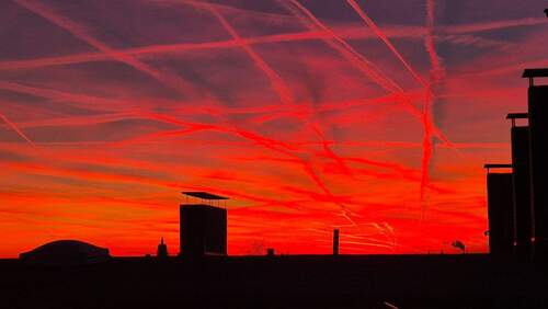 Sonnenuntergang über den Dächern Berlins - 