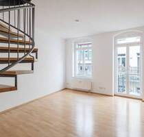 Helle 2-Zimmer-Maisonettewohnung im Zentrum der Stadt und in ruhiger Seitenstraße - Berlin Mitte