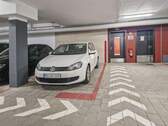 Tiefgaragenstellplatz - 