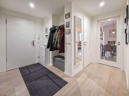 Diele - 3 Zimmer Etagenwohnung zum Kaufen in Hamburg / Ottensen