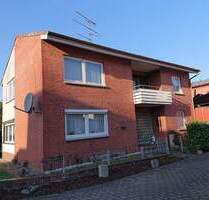 Einfamilienhaus mit großer Garage unweit des Nahversorgungszentrums in Kellinghusen