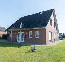 Attraktives Wohnhaus mit Carport, Terrasse und flexiblem Dachbodenausbau - Stade Bützfleth