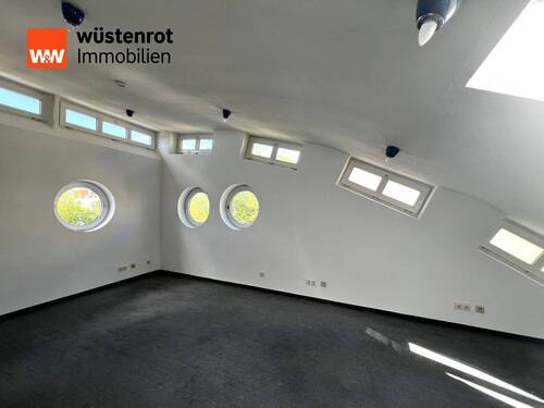Dachstudio - Mehrfamilienhaus, Wohnhaus mit 104,80 m² in Ottobrunn zum Kaufen