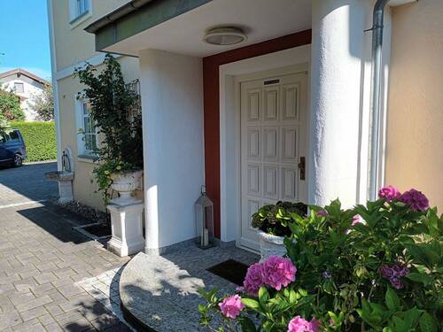 Eingangsbereich.jpg - Mehrgenerationenhaus mit luxuriöser Ausstattung in Bernau am Chiemsee!