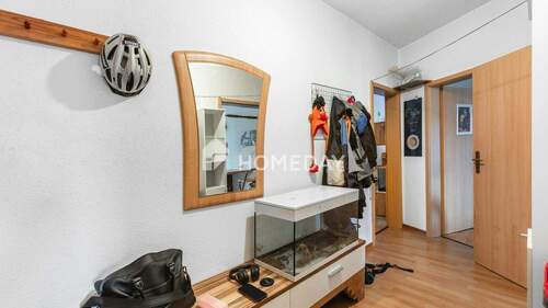 Flur 2 - Etagenwohnung mit 49,00 m&sup2; in Zwickau zum Kaufen