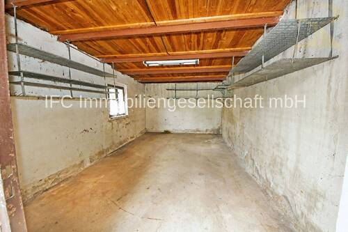 Garage - 