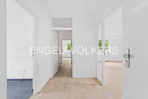 Bild 2 - 4 Zimmer Etagenwohnung zum Kaufen in Hamburg