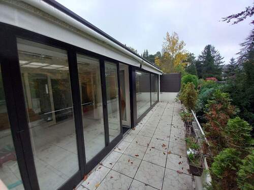 Sonnenterasse mit Markisen - 