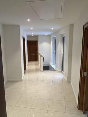 Flur - 4 Zimmer Einfamilienhaus zur Miete in Hamburg