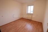 Zimmer_Beispiel - Herbst-Special in Neutraubling: Provisionsfrei in barrierefreies Wohnen investieren!